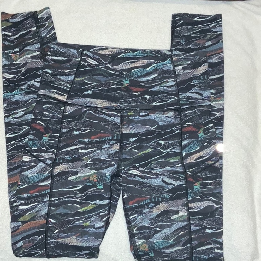 Lululemon women’s Fast and Free Mini Sweater Print Tights Size 4